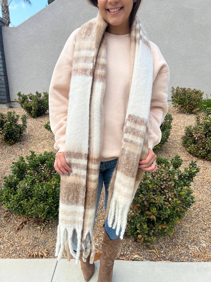 Black Chunky Scarf
