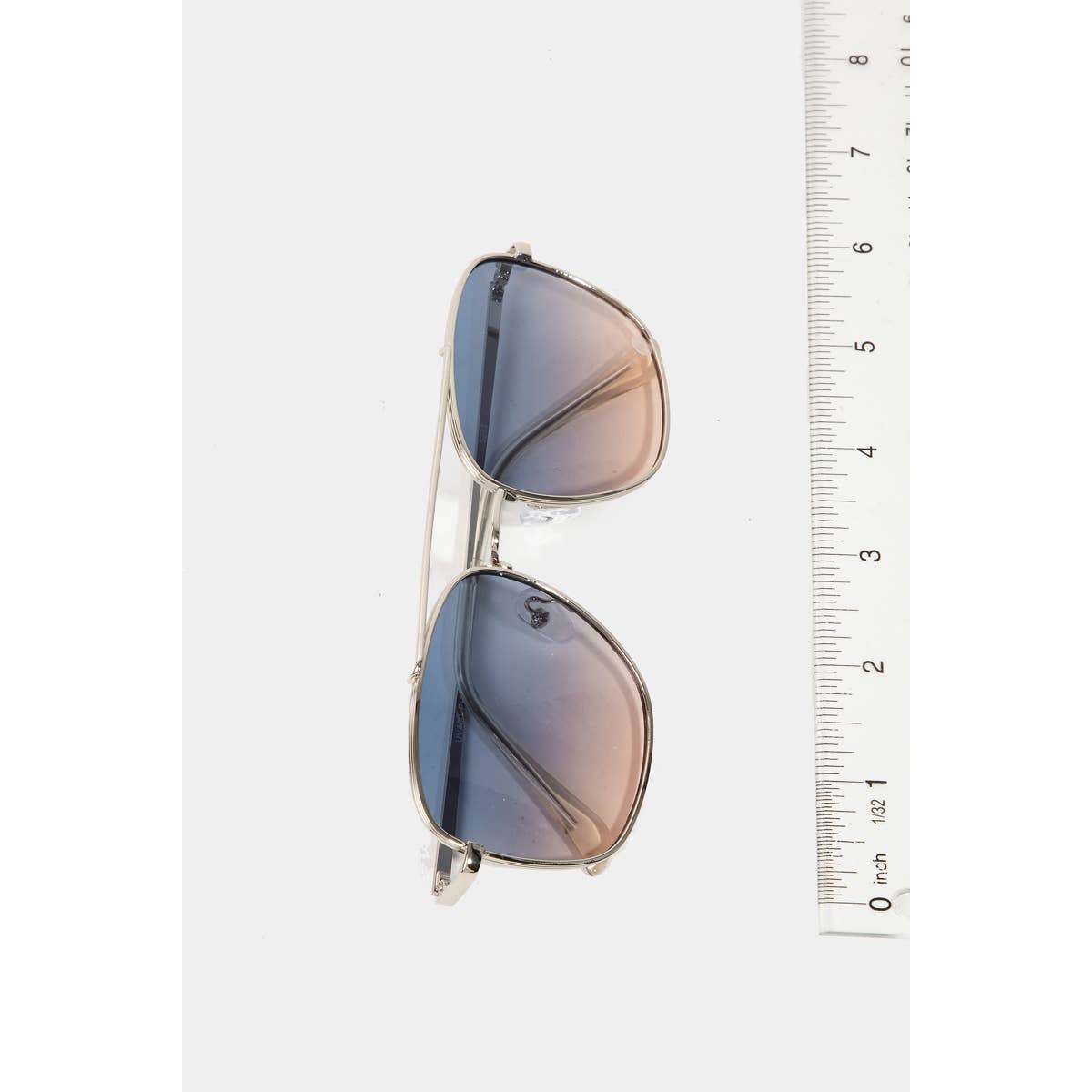 Metallic Frame Aviator Sunglasses