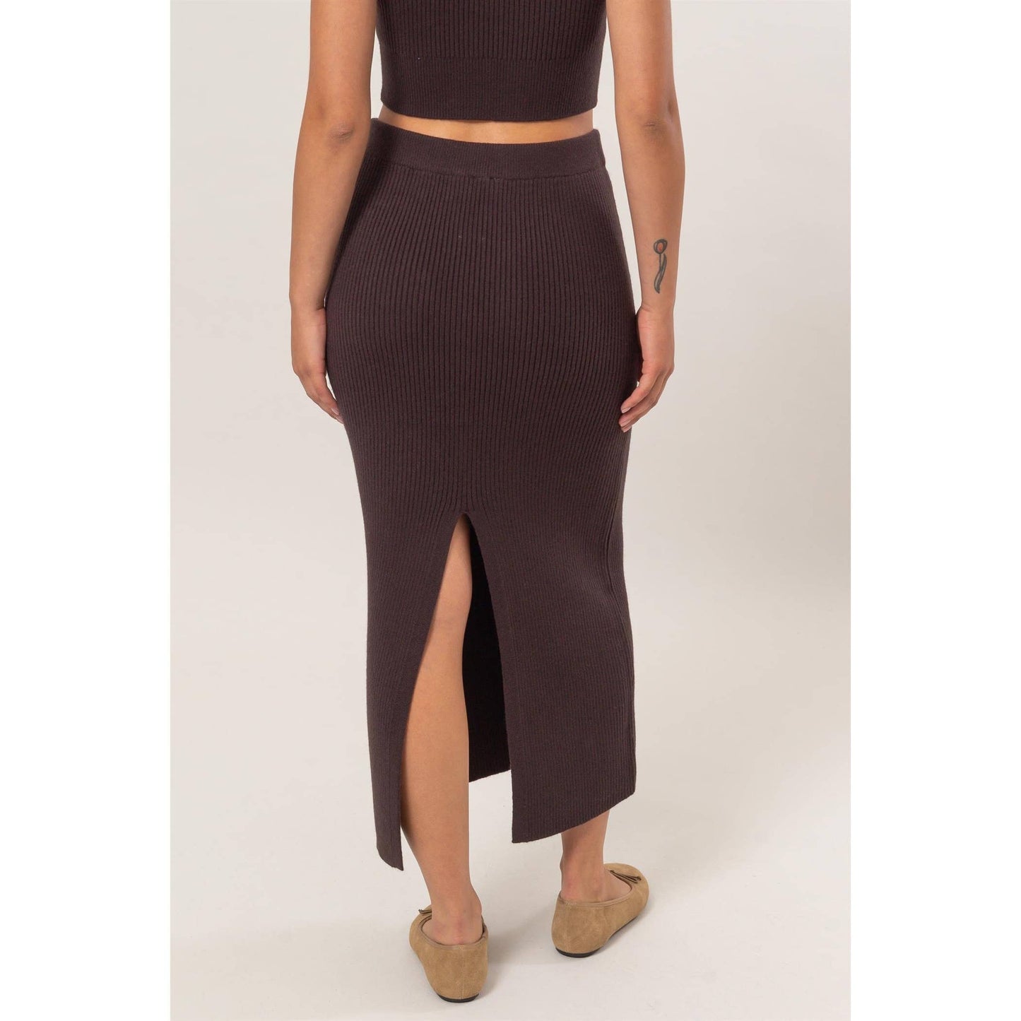 DZ24G108-Ribbed Knit Midi Skirt