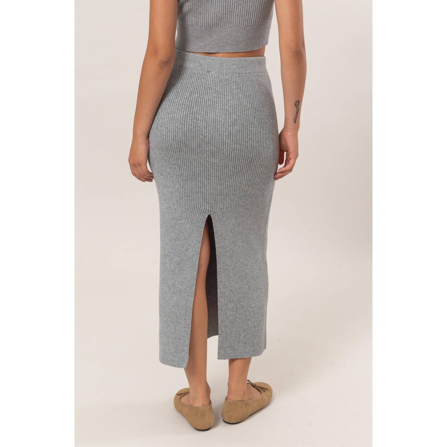 DZ24G108-Ribbed Knit Midi Skirt
