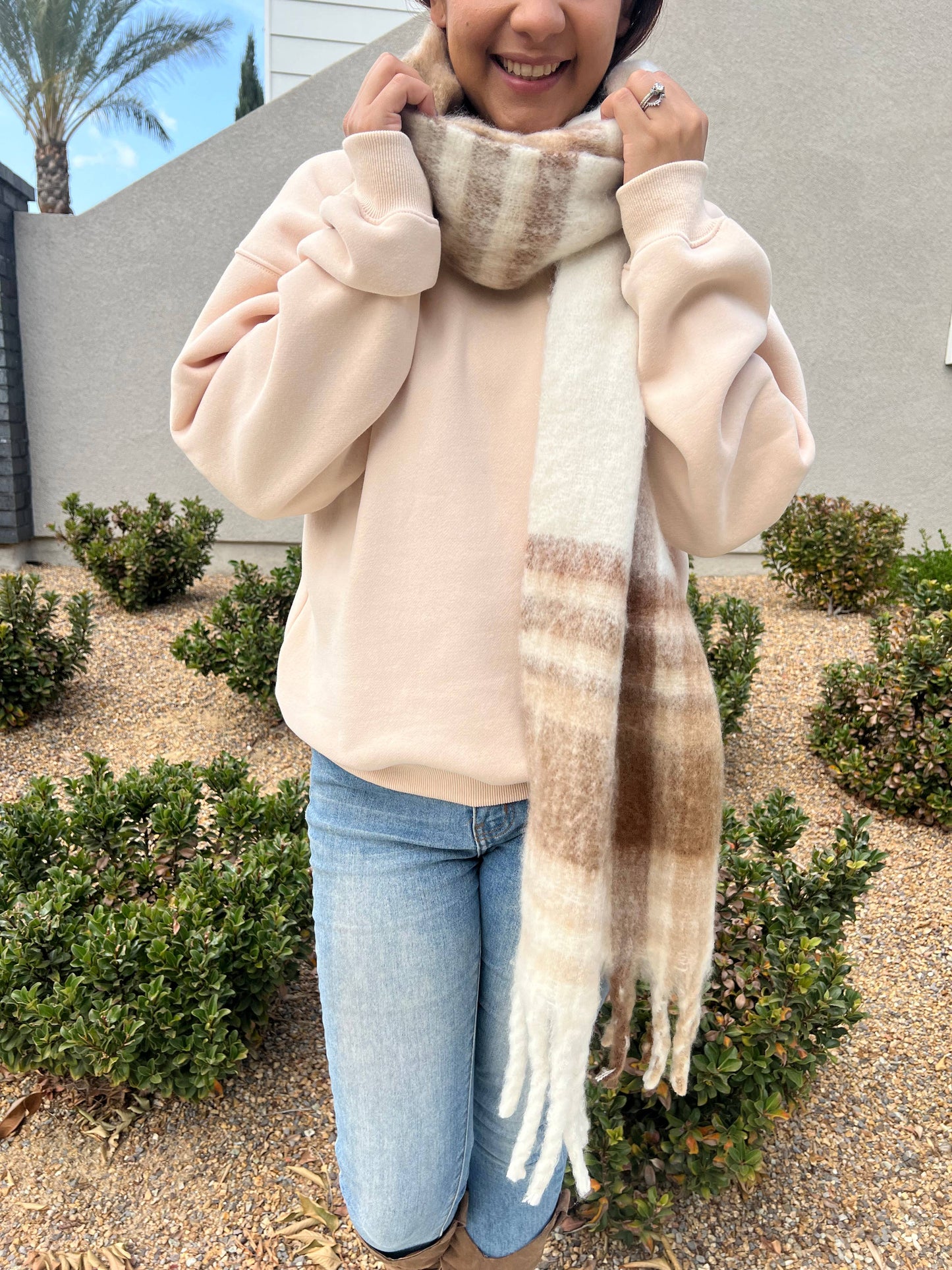 Black Chunky Scarf