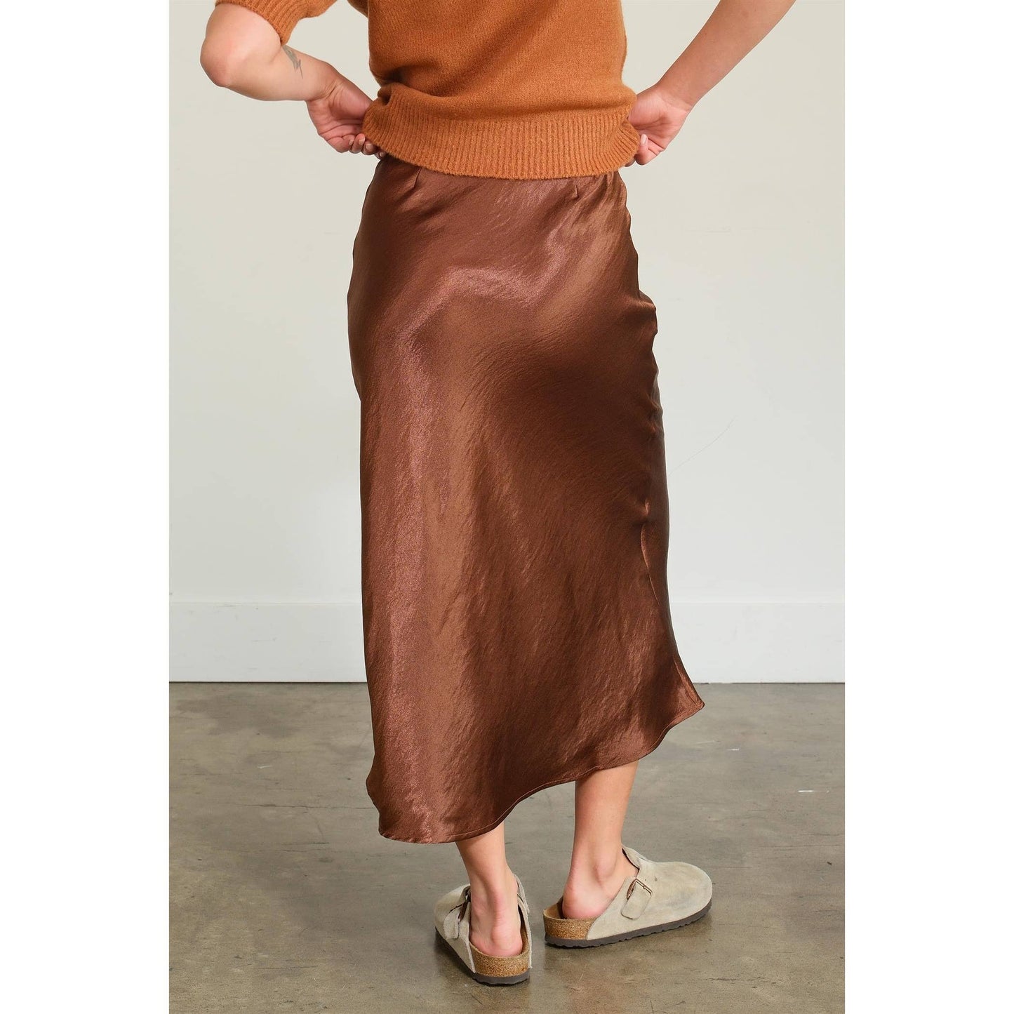 HIGH-WAISTED SATIN MIDI SKIRT