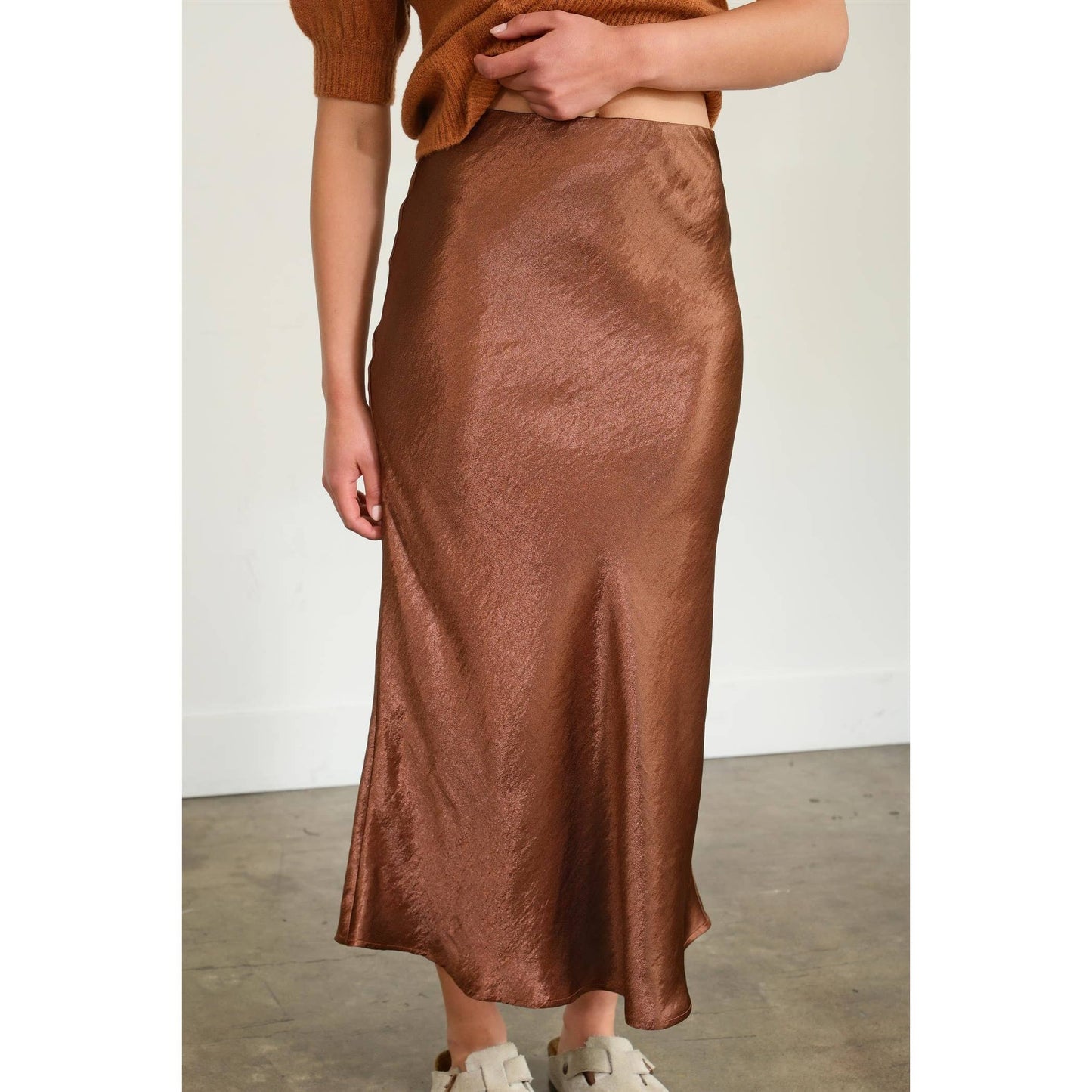 HIGH-WAISTED SATIN MIDI SKIRT