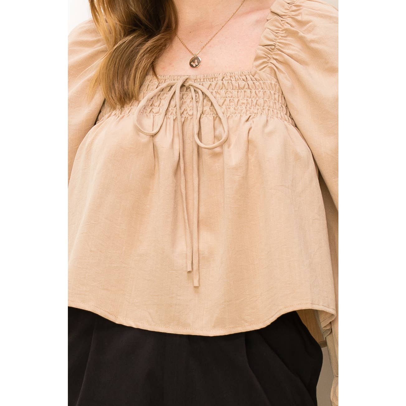 HF23E486-SMOCKED PUFF SLEEVE RUFFLED BABYDOLL TOP