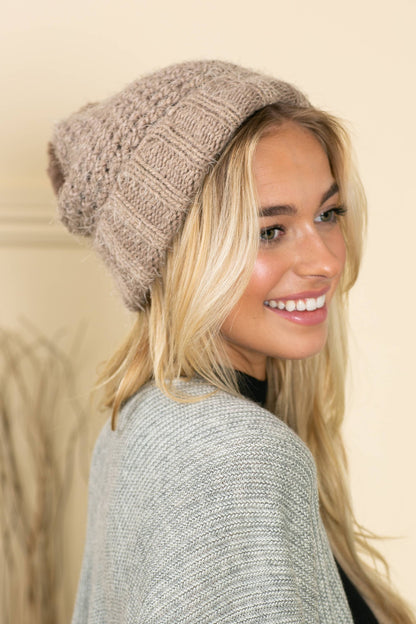 Warm Feelings | Eyelash Finish Beanie with Soft Fluffy Pom