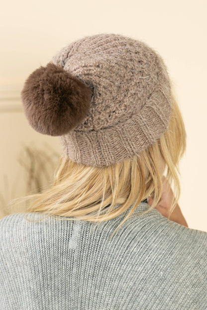 Warm Feelings | Eyelash Finish Beanie with Soft Fluffy Pom