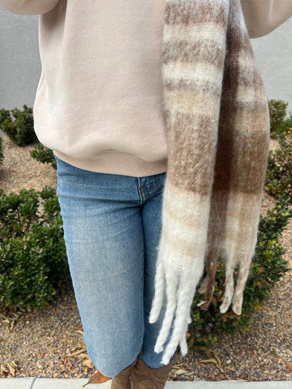 Black Chunky Scarf