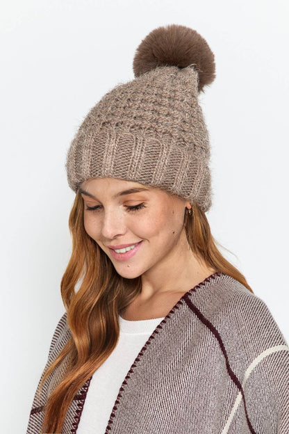 Warm Feelings | Eyelash Finish Beanie with Soft Fluffy Pom