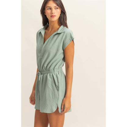 COLLARED ROMPER