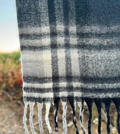 Black Chunky Scarf