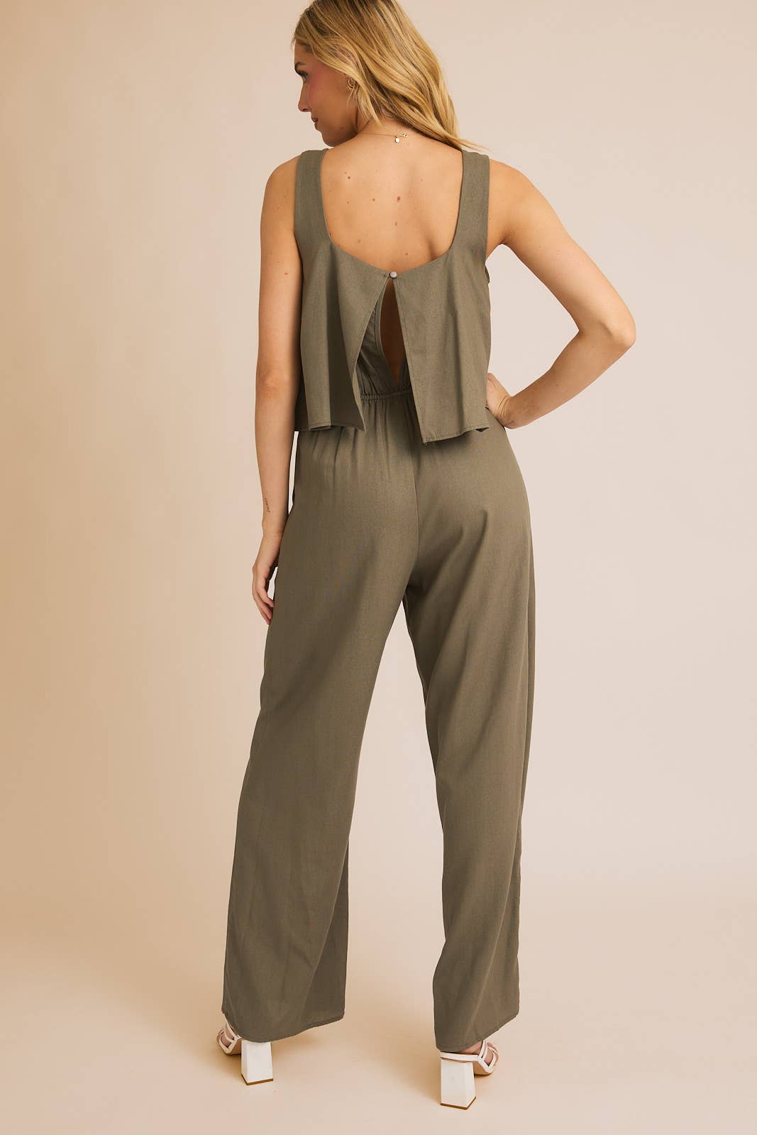 LINEN SLEEVELESS JUMPSUIT